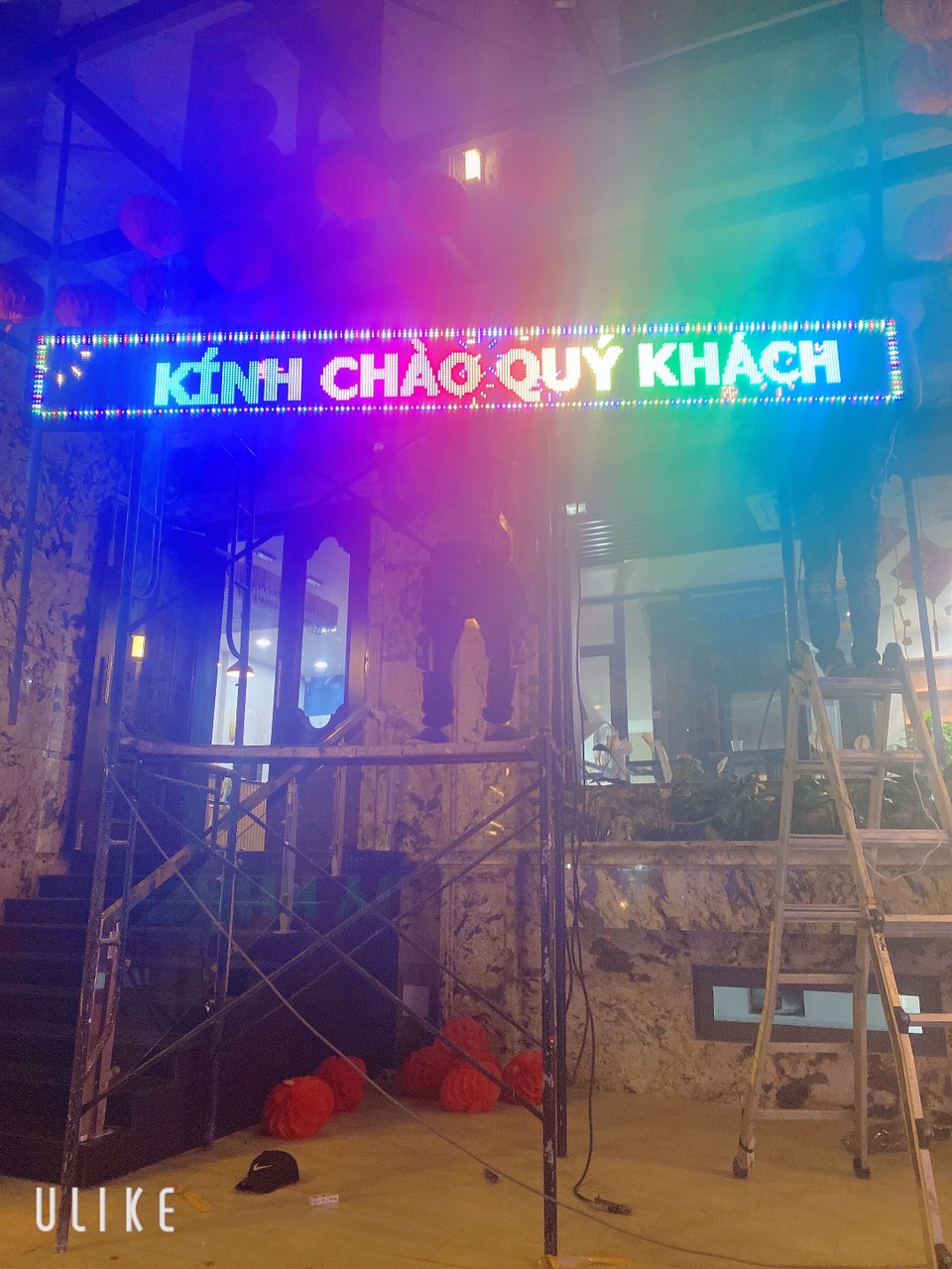 Led-chay-quang-cao---Mau-3